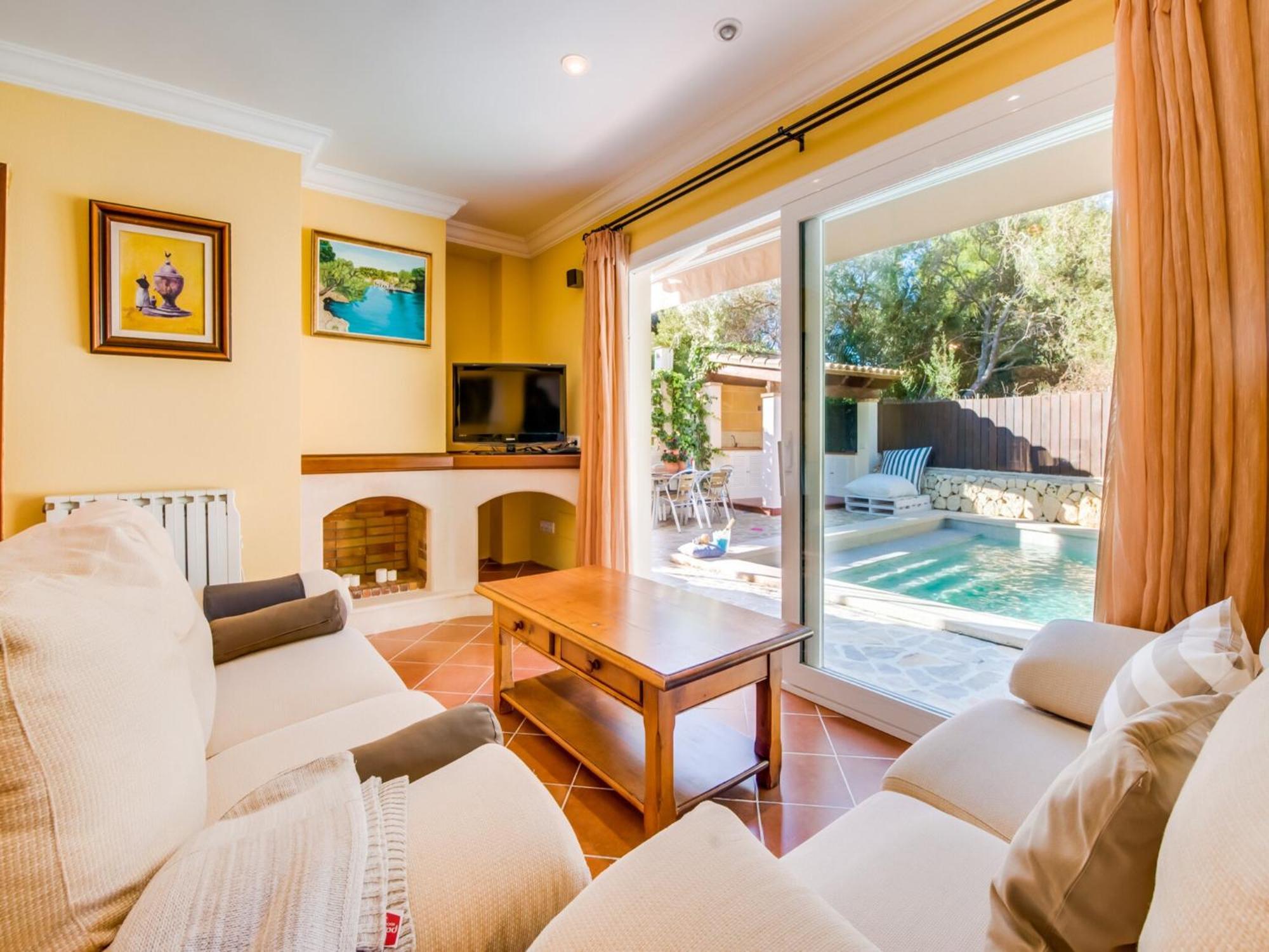 Ferienhaus House With Pool Near The